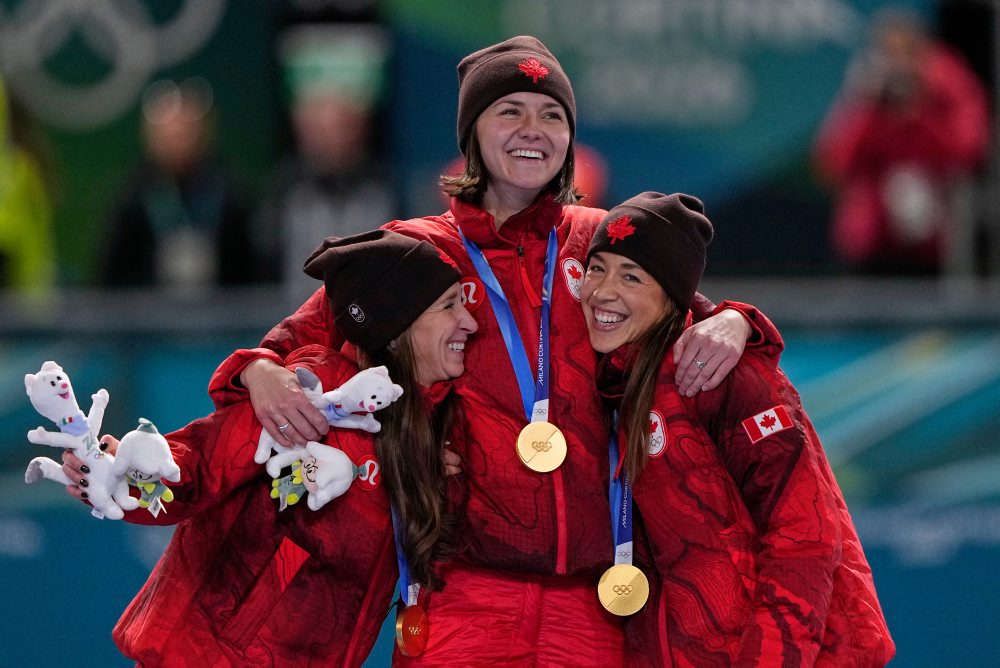 ZOH26-Rýchlokorčuľovanie: Kanaďanky obhájili zlato v stíhačke pred Holandskom