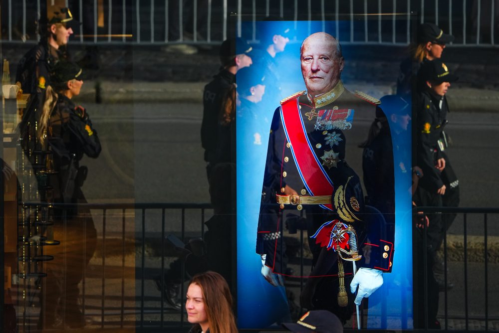 Nórsko sa naposledy rozlúčilo so zosnulým kráľom Haraldom V.