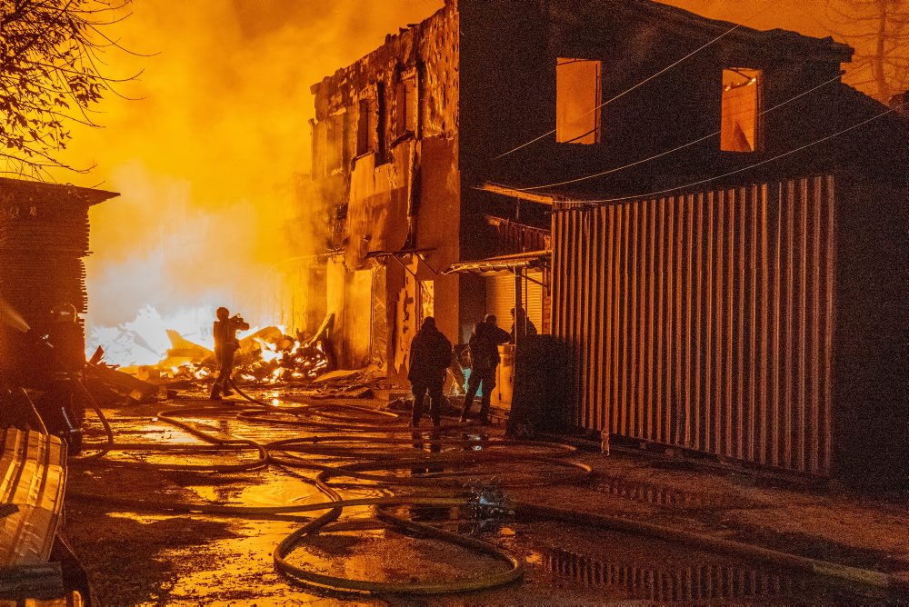 Rusko útočilo na východe Ukrajiny, útok v Charkove má aj civilnú obeť