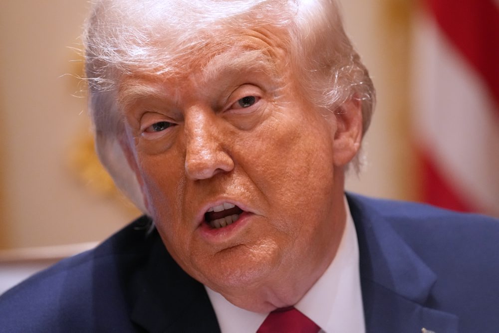Mimoriadne zasadnutie vlády USA v Bielom dome