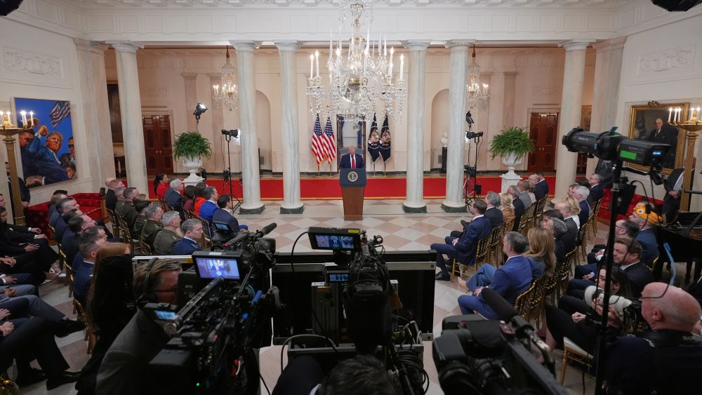 Trump predniesol dôležitý prejav k Iránu