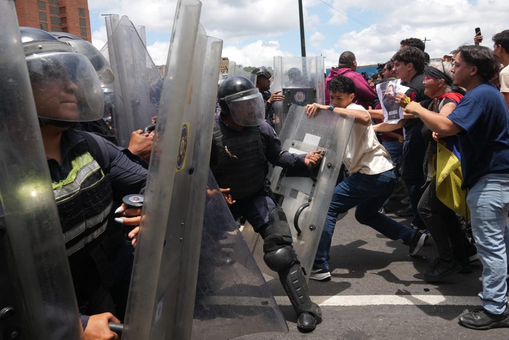 Venezuela: Demonštranti obvinili vládu zo smrti politického väzňa i jeho matky