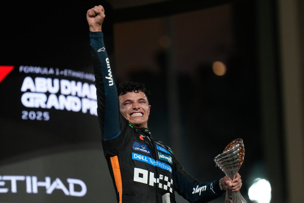 Brit Lando Norris novým majstrom sveta, stačilo mu na to tretie miesto na Veľkej cene Abú Zabí