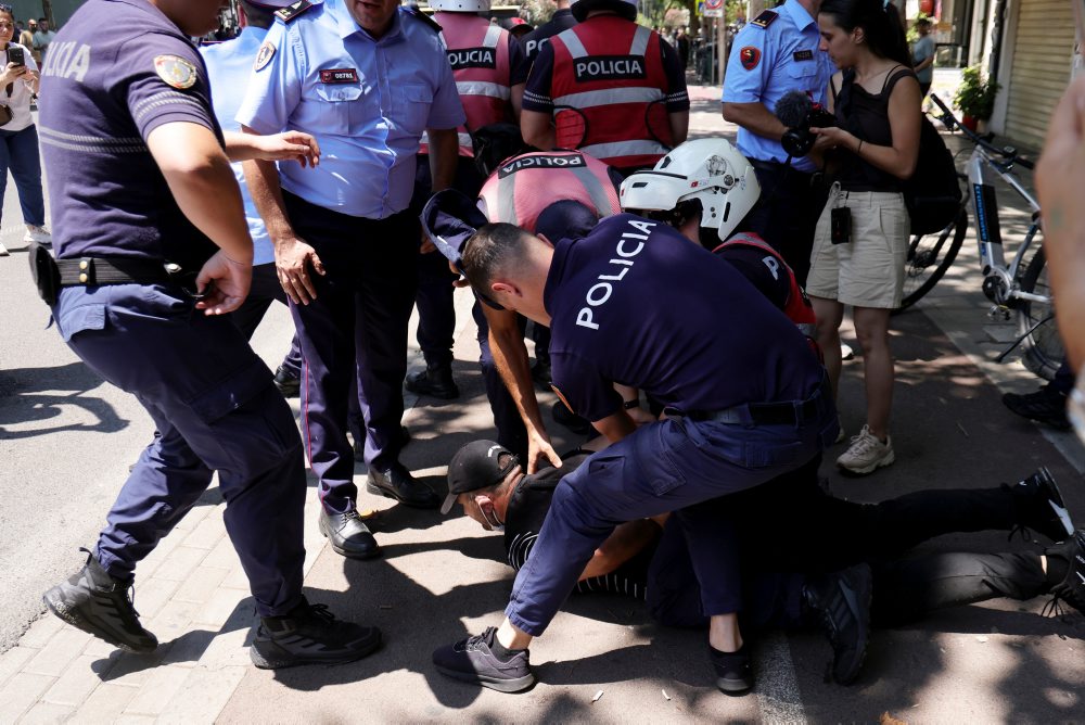Protivládny protest v Albánsku