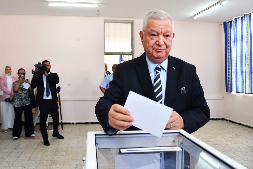 V Alžírsku sa konajú voľby do dolnej komory parlamentu