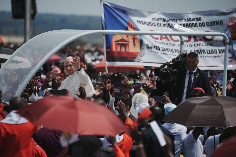 Pápež Lev XIV. pokračuje v návšteve Angoly, v  Saurime odslúži záverečnú omšu