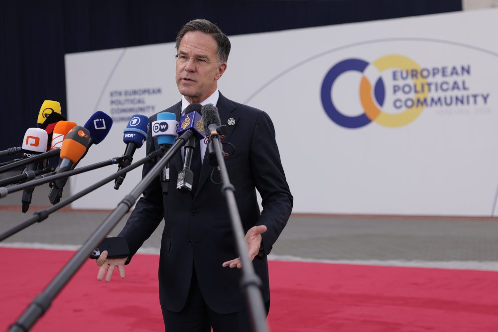 Ôsmy summit Európskeho politického spoločenstva
