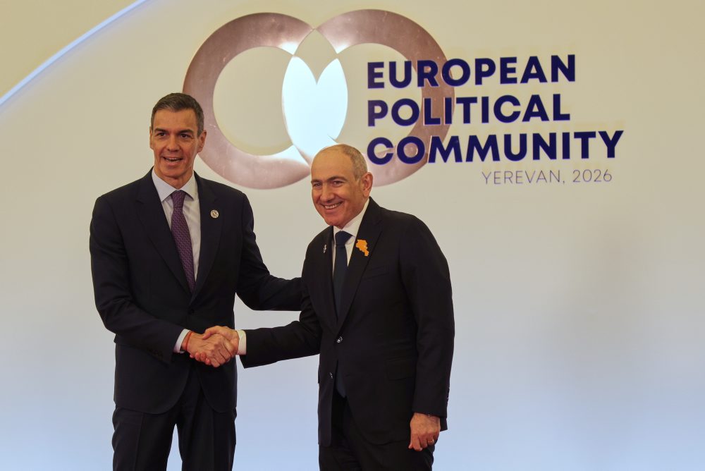 Ôsmy summit Európskeho politického spoločenstva
