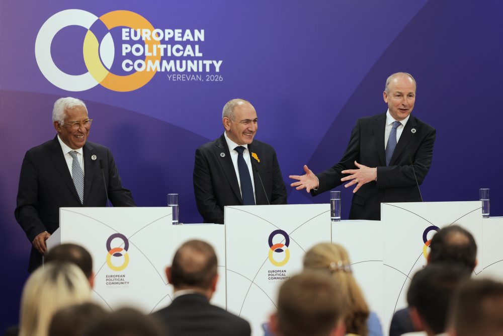 Ôsmy summit Európskeho politického spoločenstva