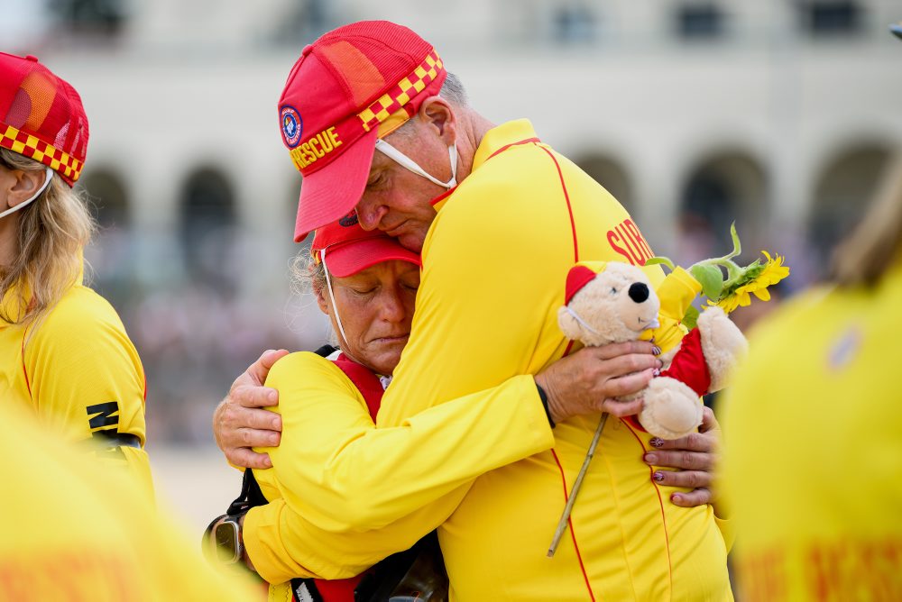 Strelec z pláže Bondi navštívil podľa polície filipínsky obchod so zbraňami