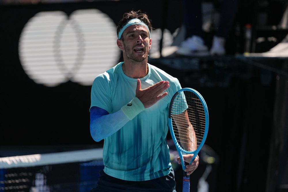 Talian Lorenzo Musetti postúpil do štvrťfinále dvojhry