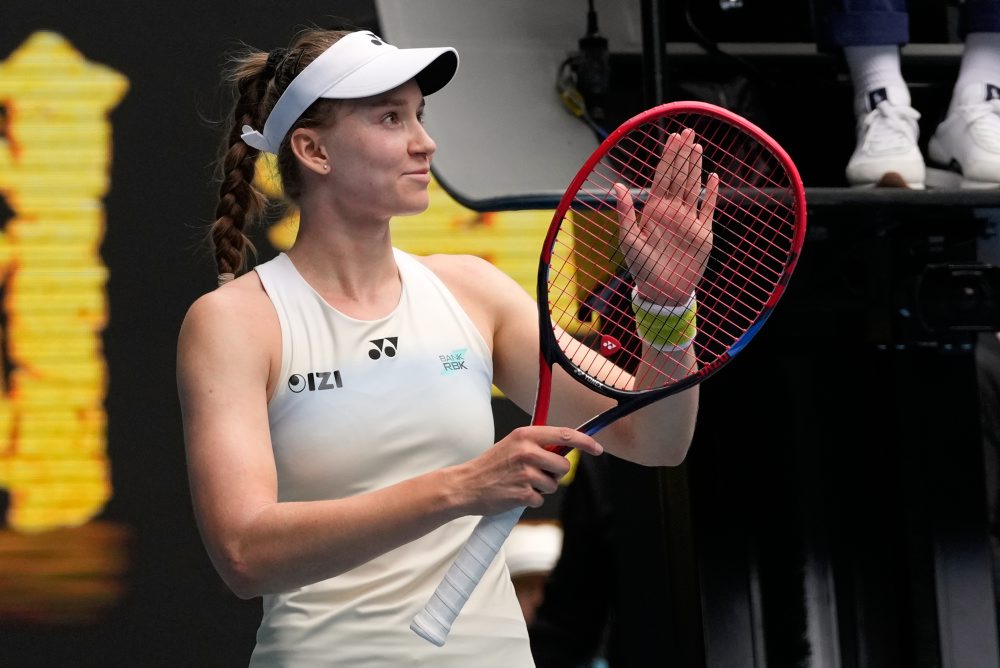 Kazaška Jelena Rybakinová postúpila do semifinále ženskej dvojhry