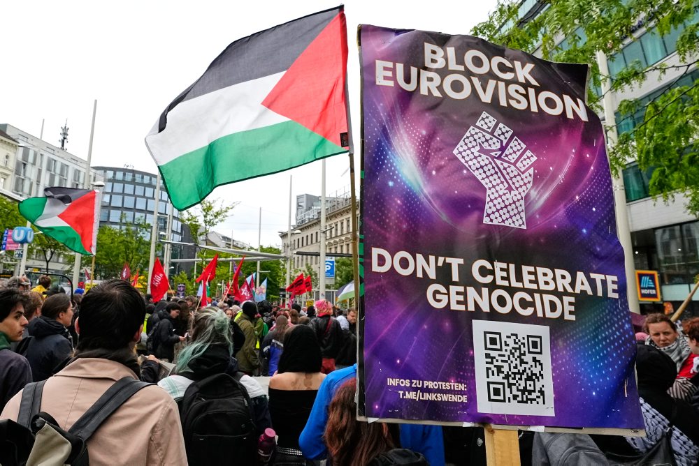 Protest proti účasti Izraela pred finále 70. ročníka súťaže Eurovízie 