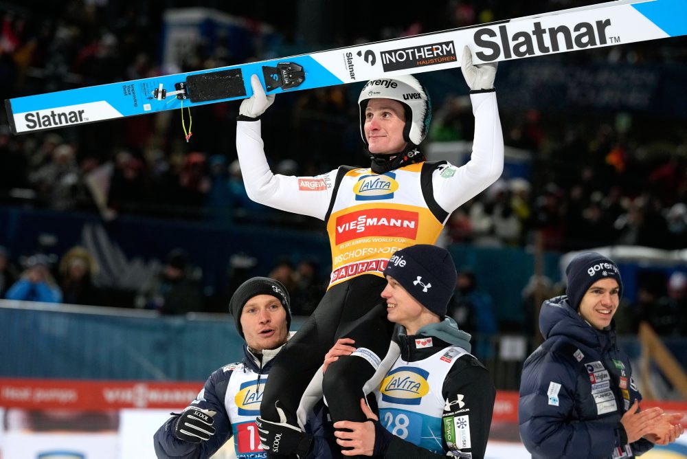 Slovinec Domen Prevc sa stal celkovým víťazom Turné štyroch mostíkov v Bischofshofene 