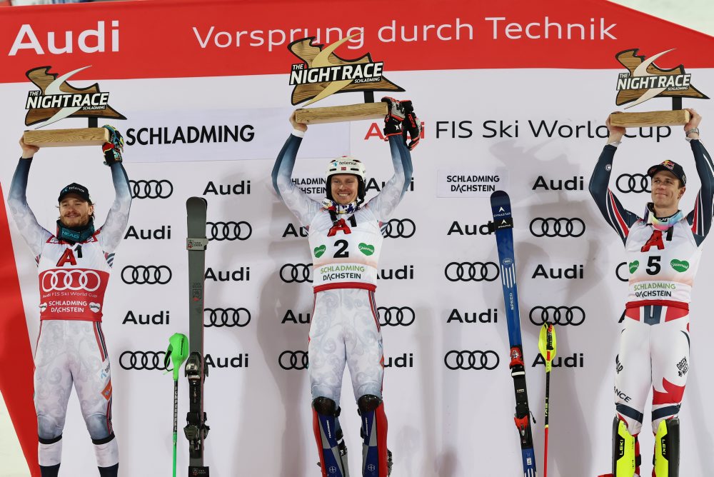 Nór Henrik Kristoffersen triumfoval v nočnom slalome v Schladmingu
