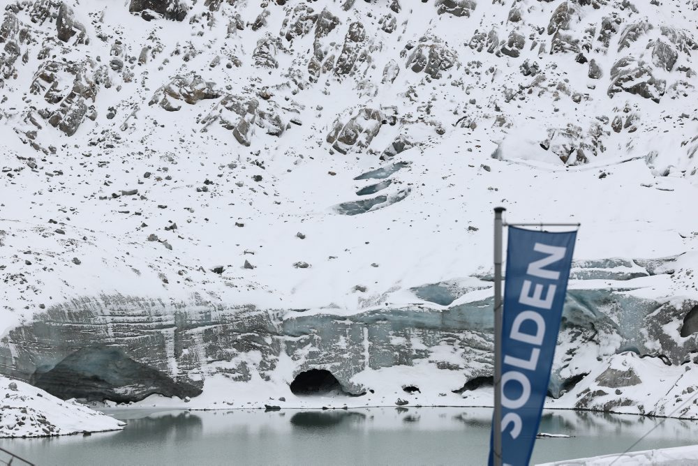 Úvodné podujatie SP v alpskom lyžovaní v rakúskom Söldene 