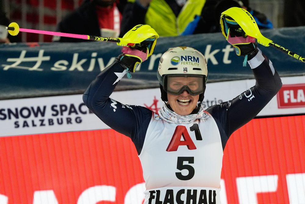 2. kolo nočného slalomu žien 