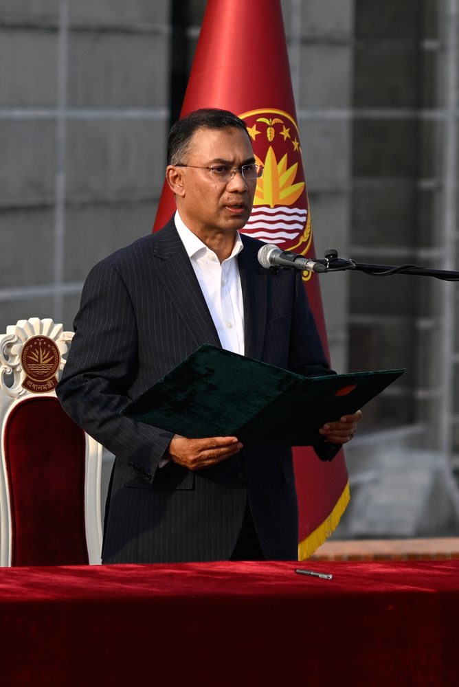 Predseda BNP Tárik Rahmán zložil premiérsku prísahu