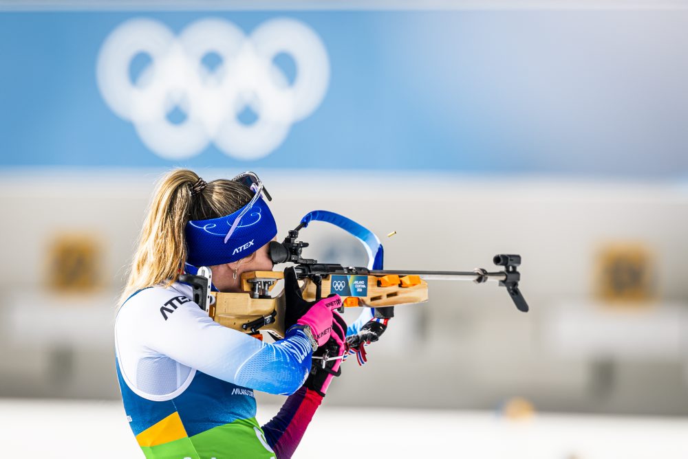 ZOH26: Biatlon – rozcvička pred štafetou žien na 4×6 km