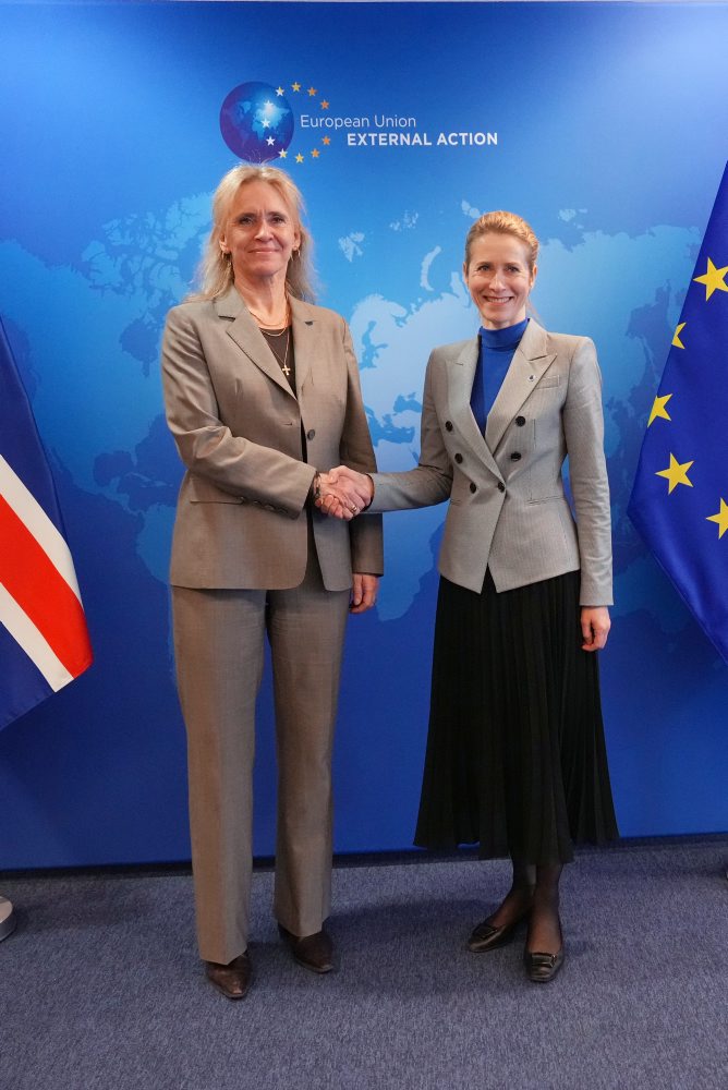 Islandská premiérka Kristrún Frostadóttirová sa stretla v Bruseli so šéfkou diplomacie Európskej únie Kajou Kallasovou