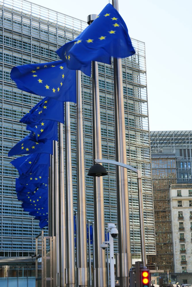 Členské štáty EÚ definitívne schválili klimatický cieľ bloku do roku 2040