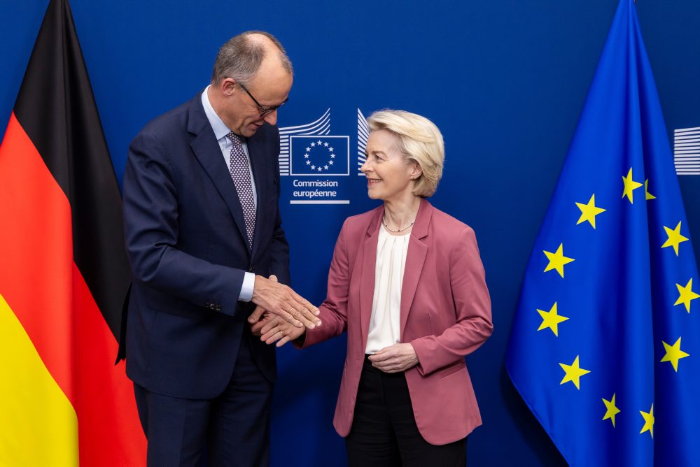 Rokovanie nemeckého kancelára Friedricha Merza a predsedníčky eurokomisie Ursuly von der Leyenovej s belgickým premiérom Bartom De Weverom o využití zmrazených ruských aktív na pomoc Ukrajine