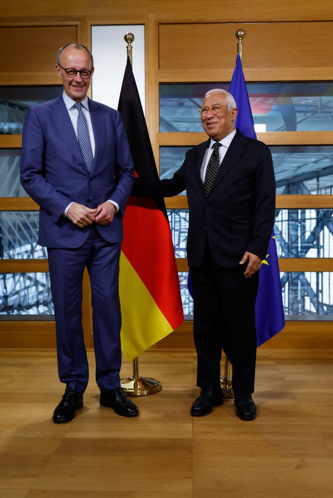 Lídri členských krajín Európskej únie sa zišli na mimoriadnom summite