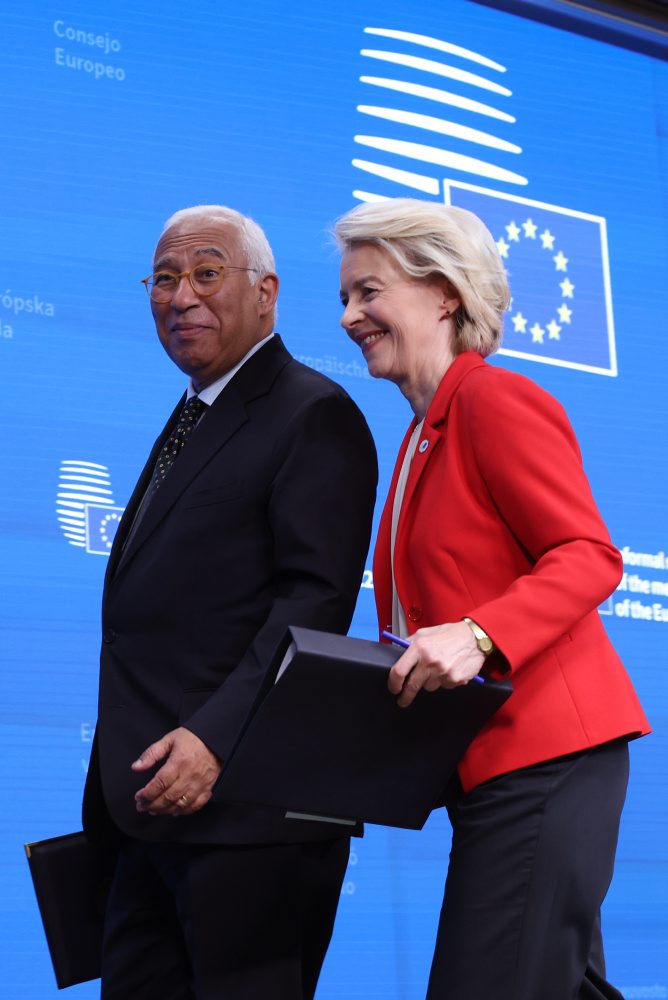 Lídri členských krajín Európskej únie sa zišli na mimoriadnom summite