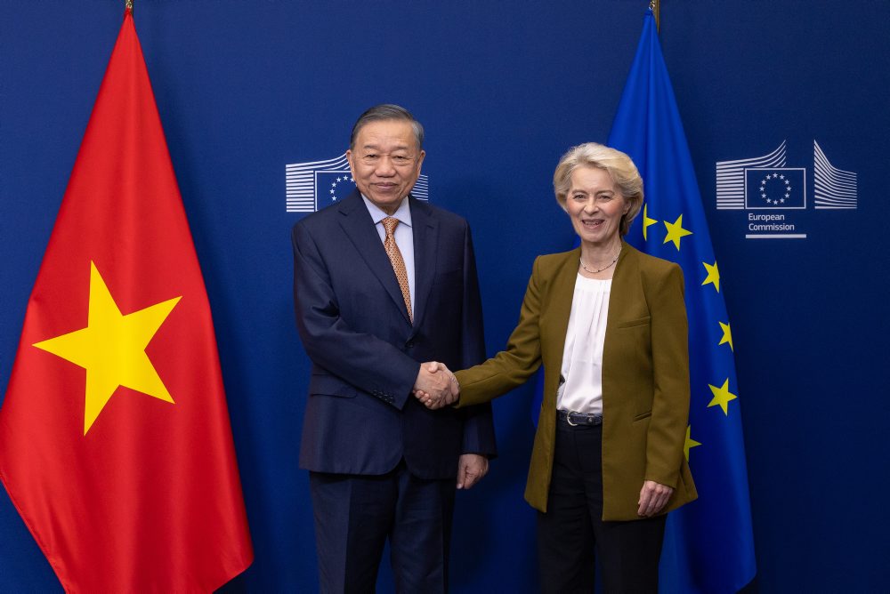 Vietnamský prezident To Lam pricestoval na návštevu Belgicka, v Bruseli sa stretol s predsedníčkou Európskej komisie Ursulou von der Leyenovou