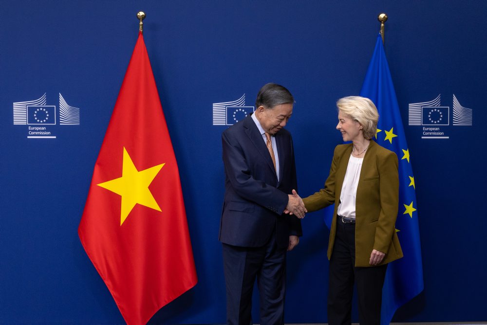 Vietnamský prezident To Lam pricestoval na návštevu Belgicka, v Bruseli sa stretol s predsedníčkou Európskej komisie Ursulou von der Leyenovou