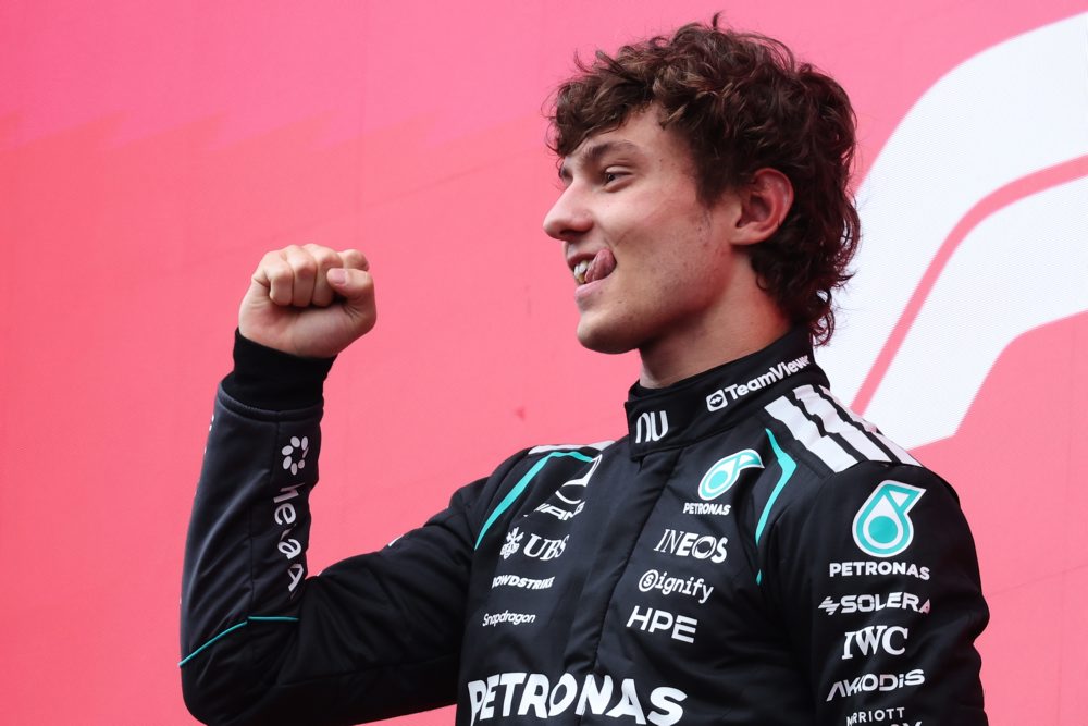 Talian Kimi Antonelli triumfoval na Veľkej cene Belgicka pred Leclercom a Verstappenom