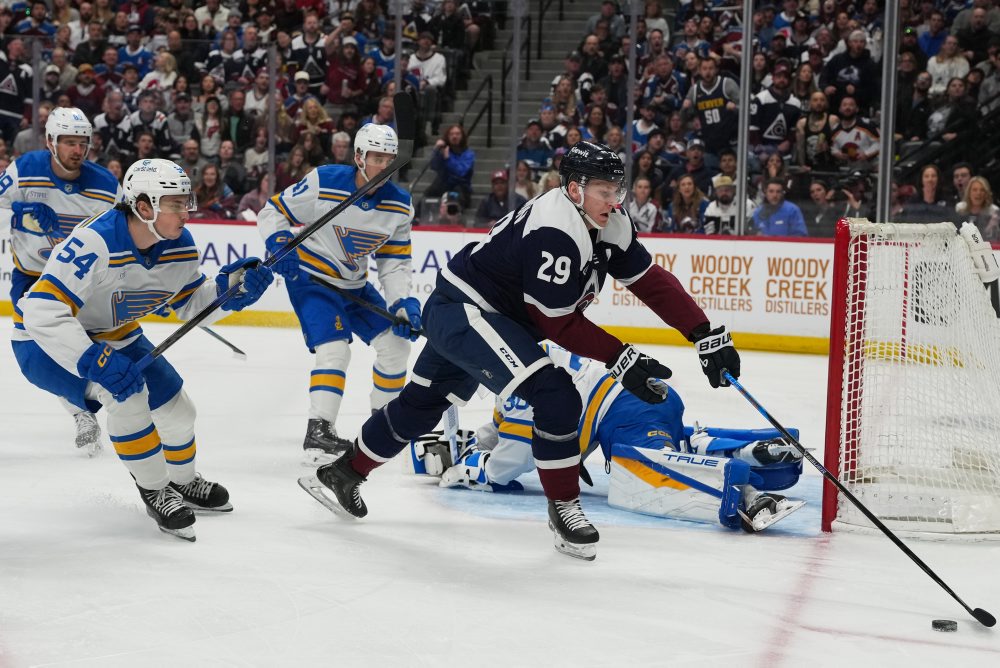 Colorado Avalanche - St. Louis Blues