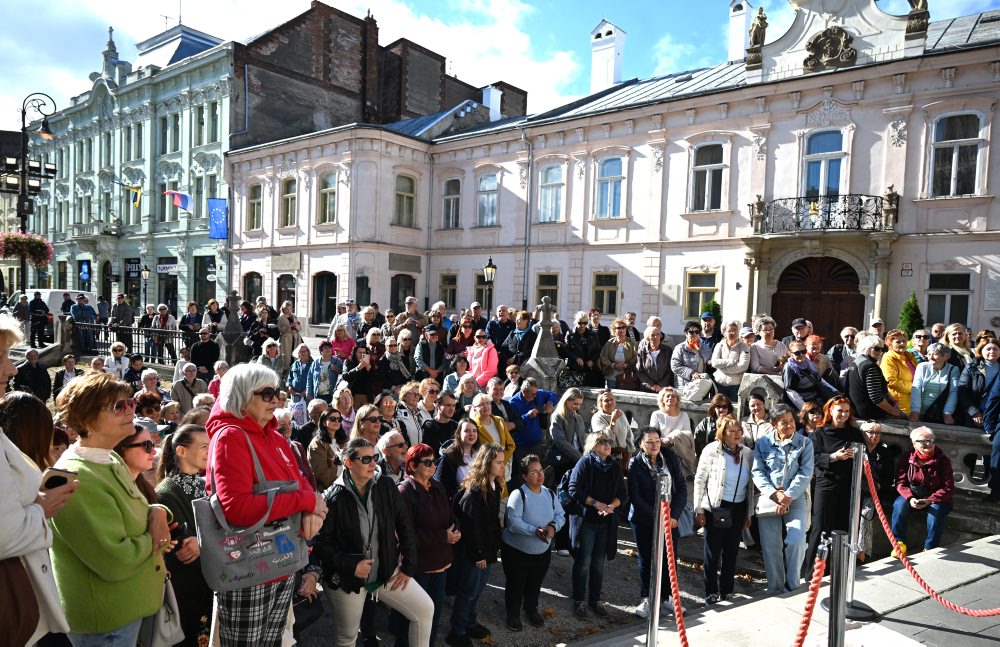 Odhalenie pamätnej dlaždice herečky Jiřiny Bohdalovej v Košiciach