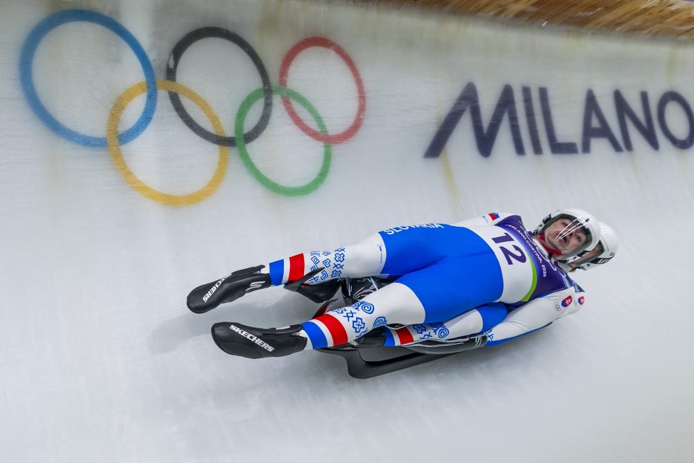 Bosman s Mickom po úvodnej jazde na 13. mieste