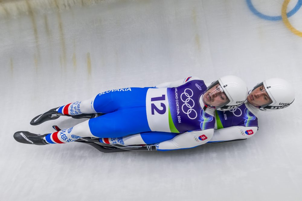 Bosman s Mickom po úvodnej jazde na 13. mieste