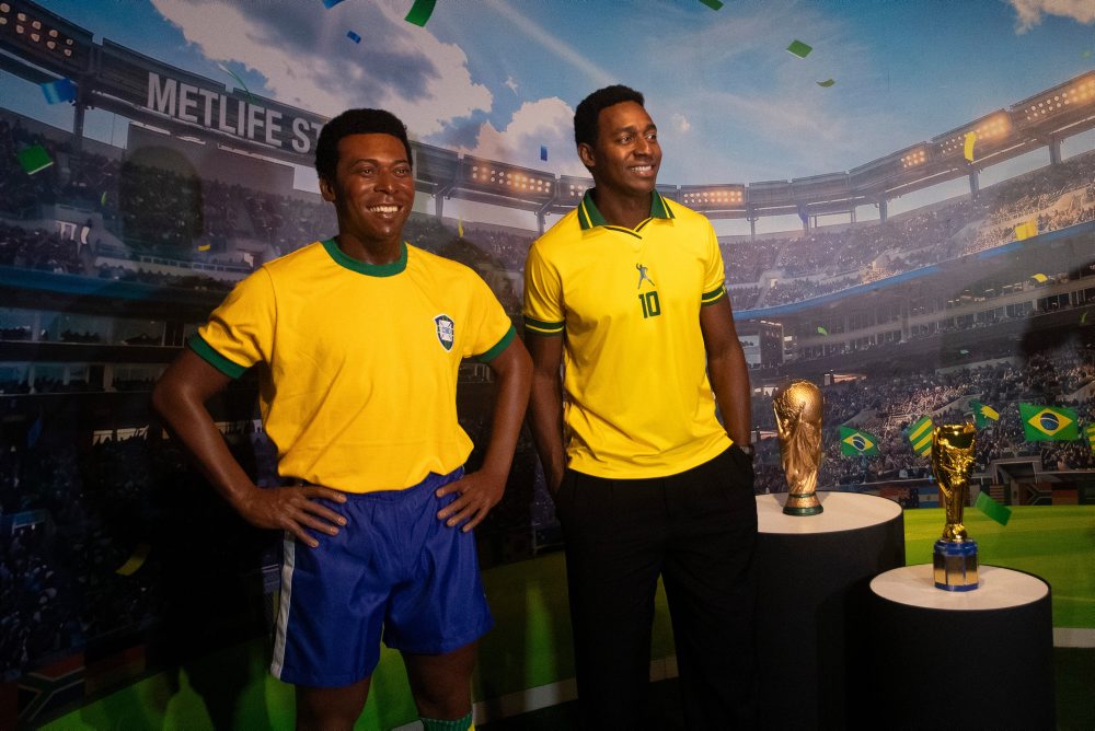 Odhalili voskovú figurínu Pelého v Riu de Janeiro 
