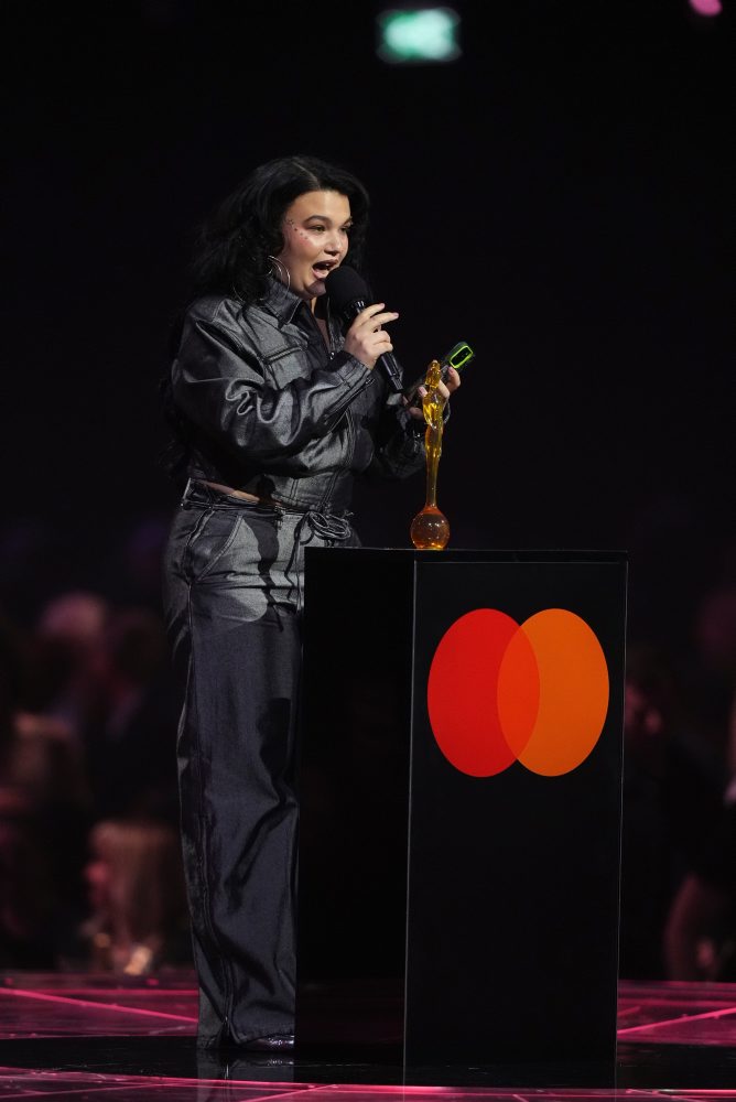 46. ročník slávnostného udeľovania cien Brit Awards v Manchesteri 