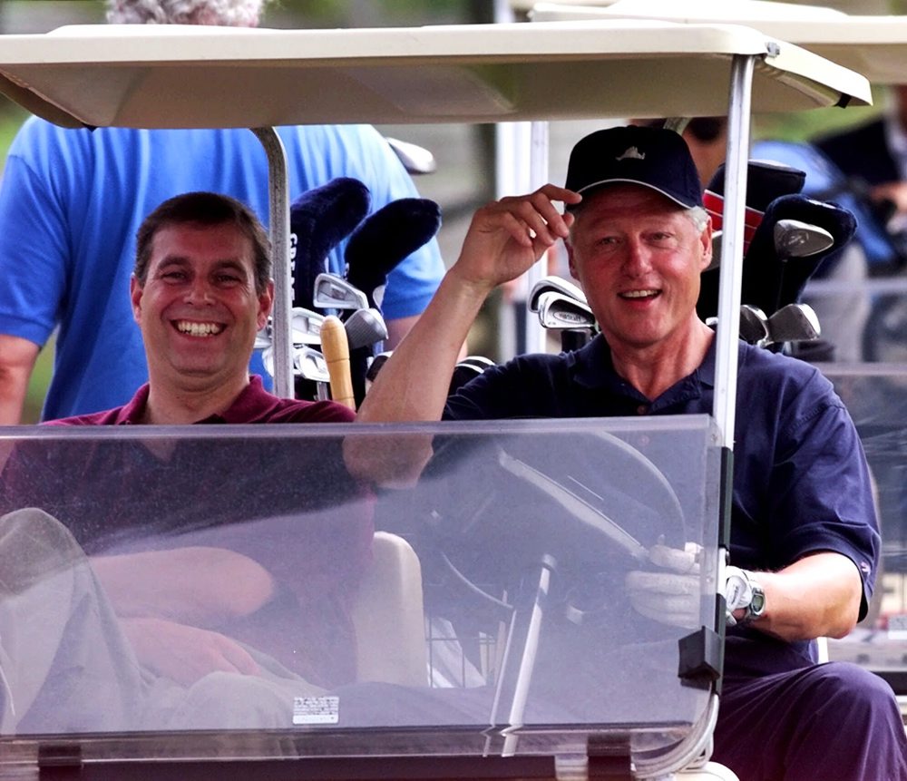 Britská polícia zatkla exprinca Andrewa pre podozrenie zo zneužitia moci