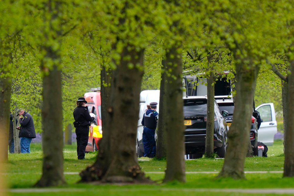 Polícia pátra po podozrivých z pokusu o podpaľačský útok na synagógu v Londýne