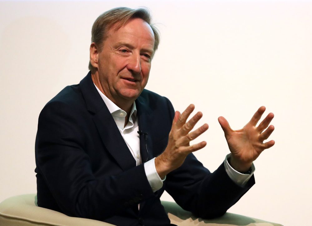 Zomrel bývalý šéf MI6 Alex Younger, mal 62 rokov