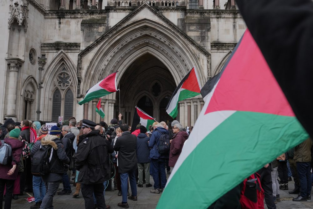 Británia: Zákaz skupiny Palestine Action je nezákonný, rozhodol súd