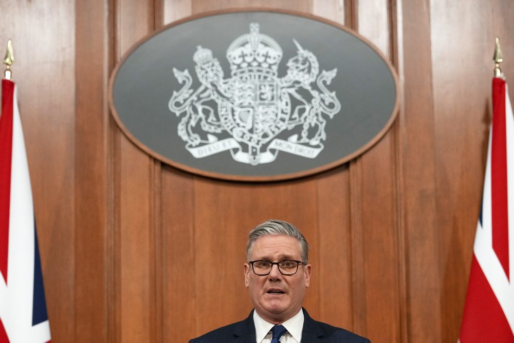 Keir Starmer na TK v Londýne 