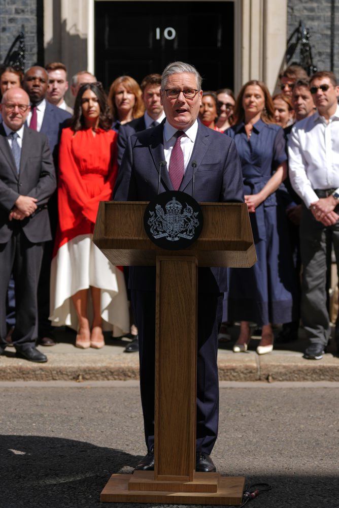 Burnham sa stane novým britským premiérom