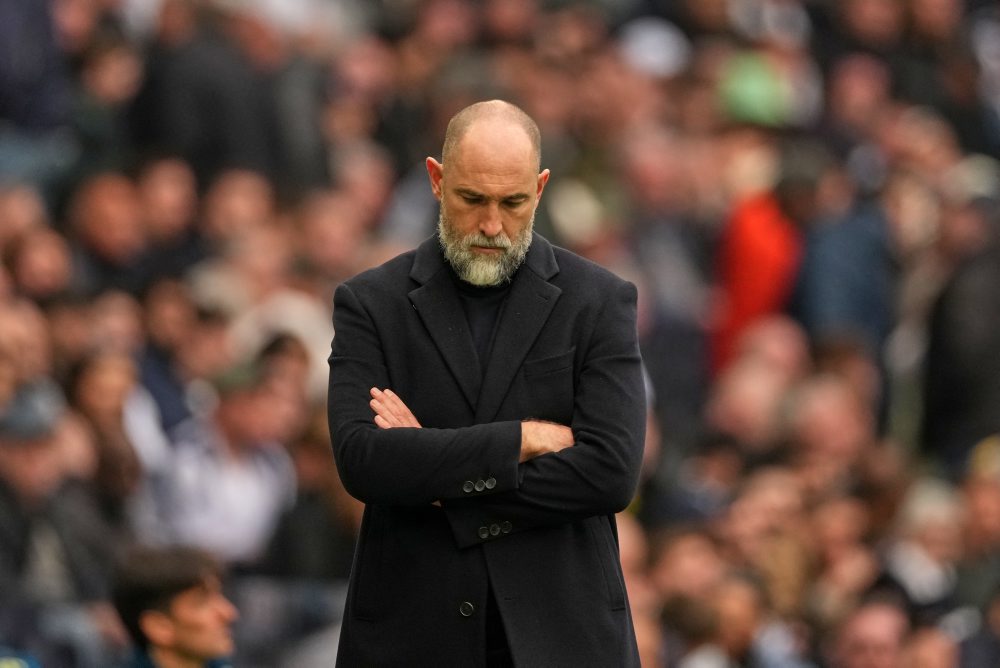 Vedenie Tottenhamu ukončilo spoluprácu s trénerom Tudorom