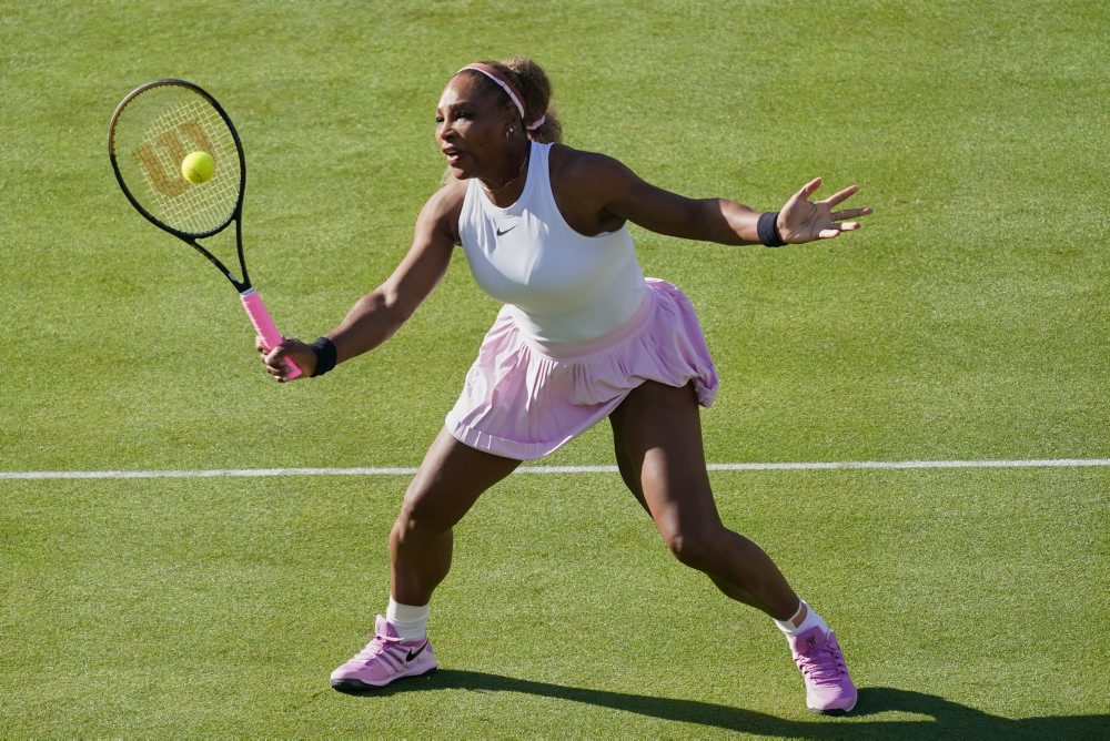 Serena Williamsová, Victoria Mboková - Nicole Melicharová, Erin Routliffeová
