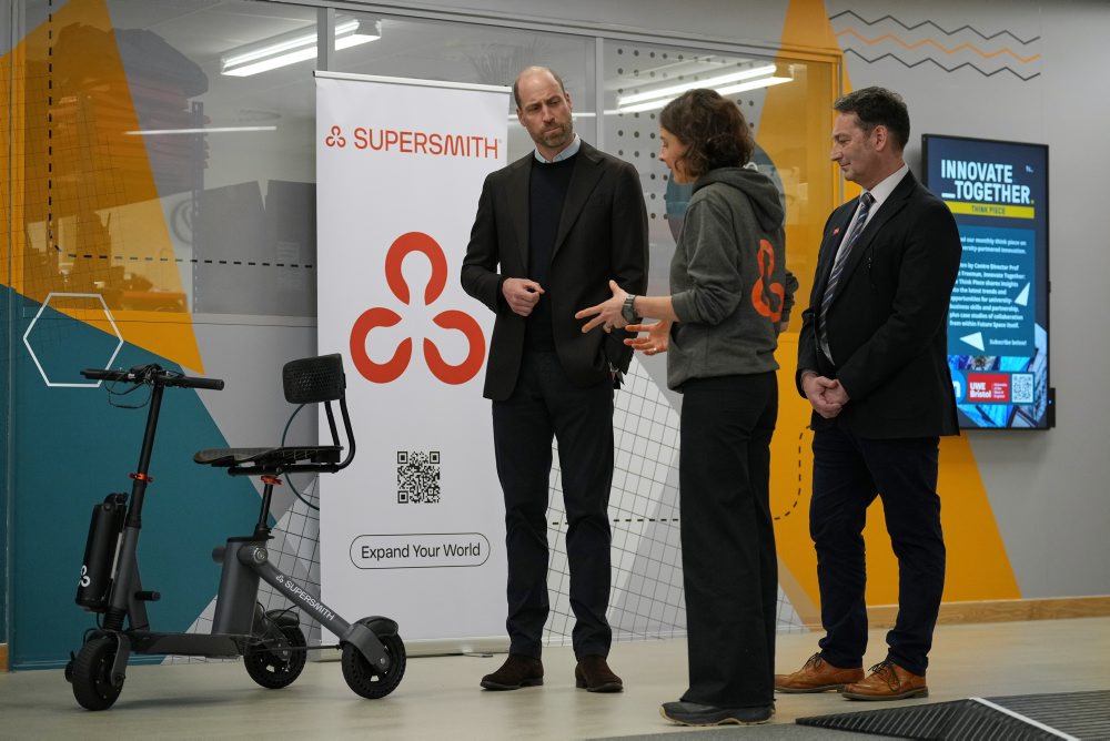 Britský princ William na návšteve Bristolského robotického centra v Bristole