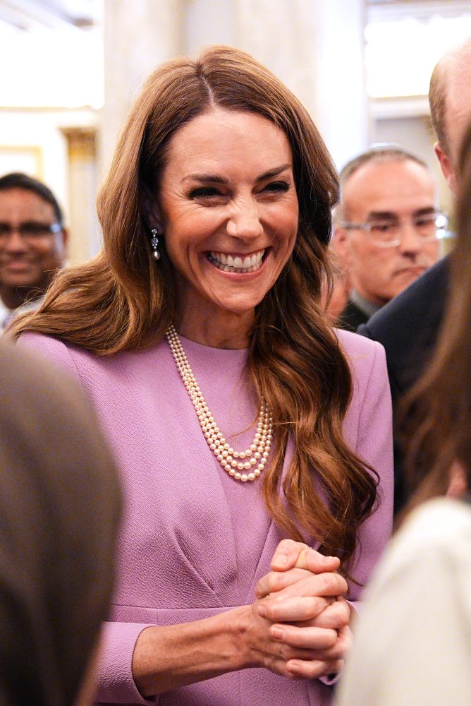 Británia si pripomína 100. výročie narodenia kráľovnej Alžbety II.