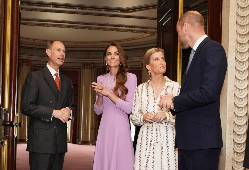 Británia si pripomína 100. výročie narodenia kráľovnej Alžbety II.