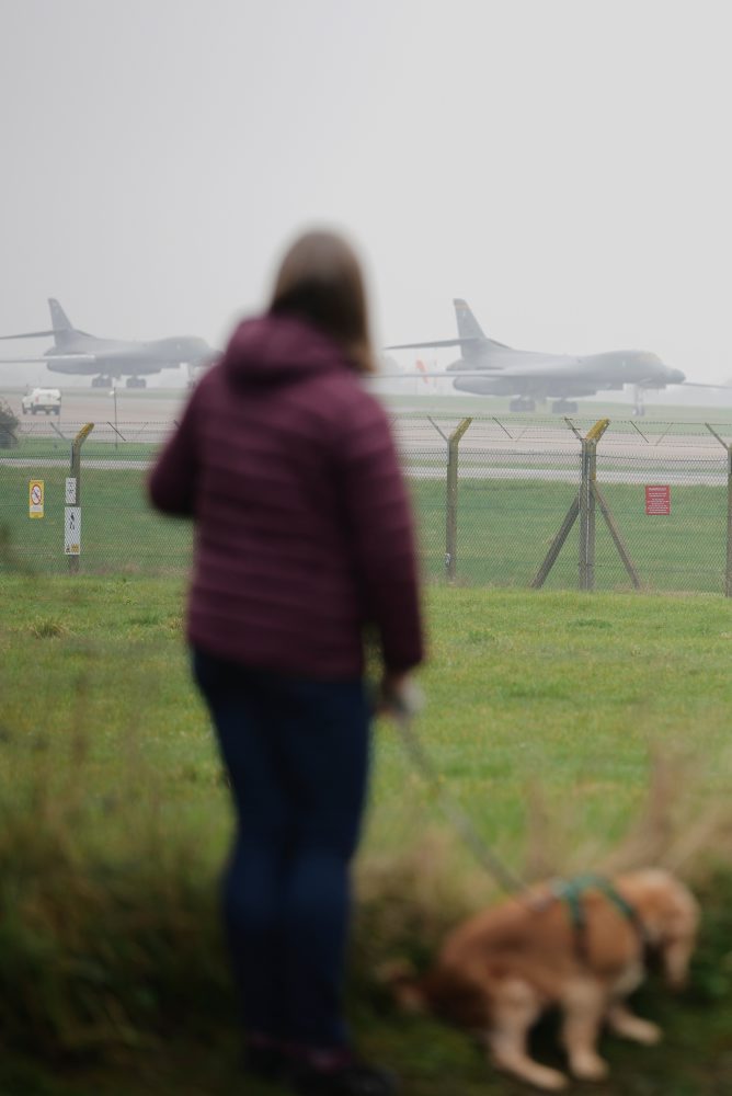 USA začínajú využívať britské základne na obranné operácie proti Iránu