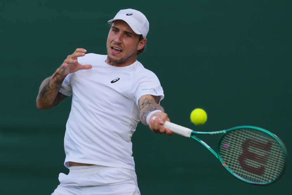 1. kolo vo Wimbledone: Alex Molčan - Daniel Altmaier